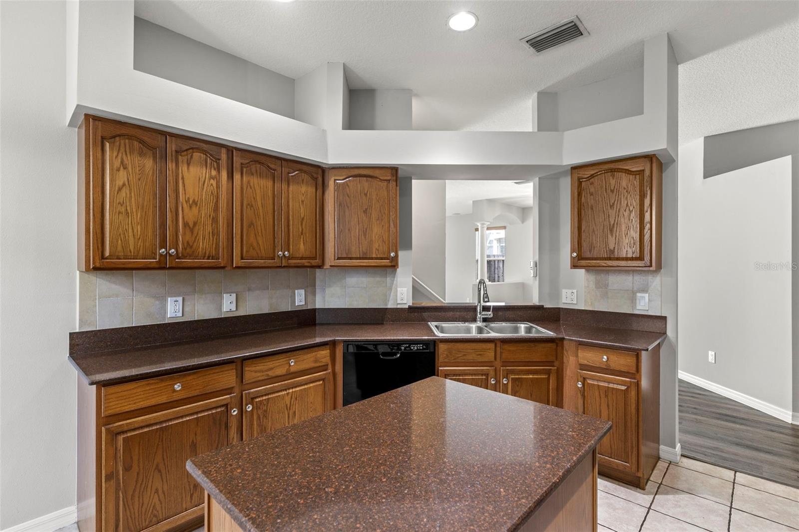 Image 21 of 34 For 9818 White Barn Way