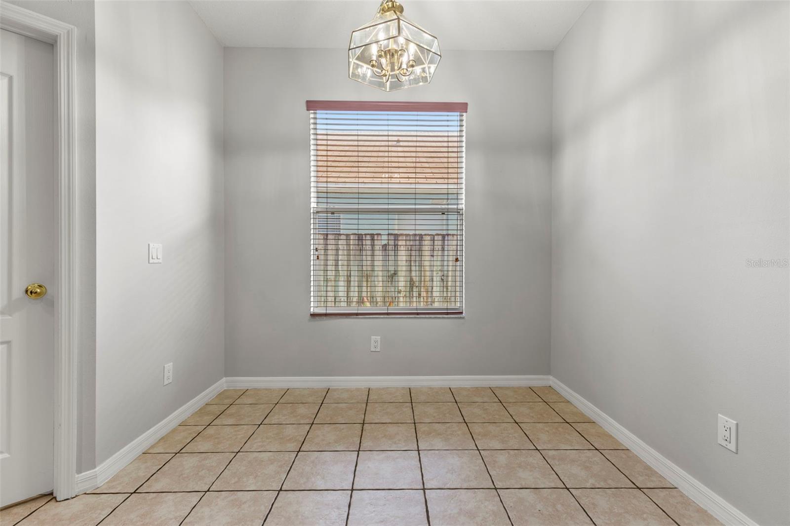 Image 22 of 34 For 9818 White Barn Way