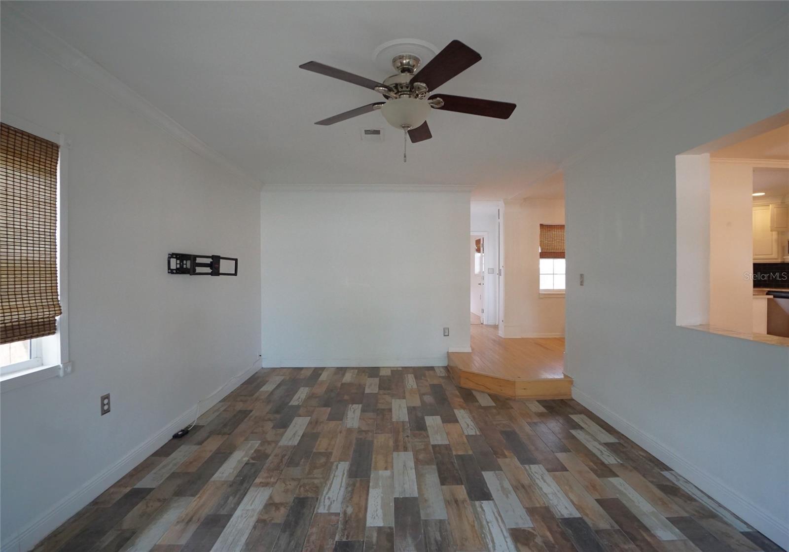 Image 6 of 18 For 4619 Bay Villa Avenue