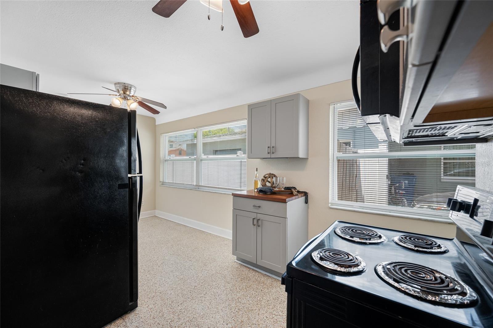 Image 13 of 48 For 1120 45th Street N