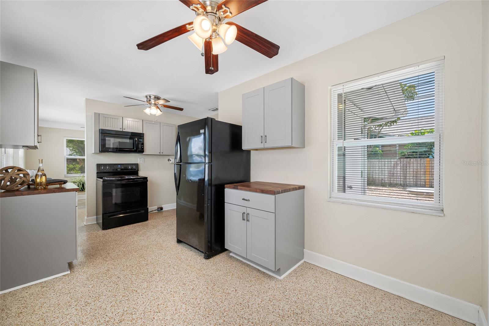 Image 15 of 48 For 1120 45th Street N