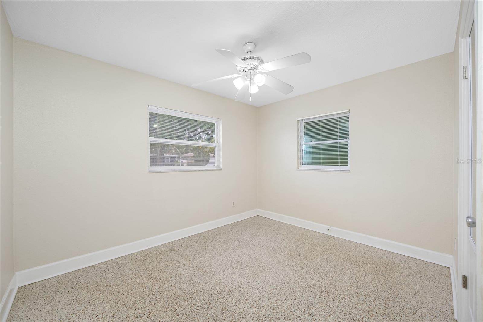 Image 18 of 48 For 1120 45th Street N