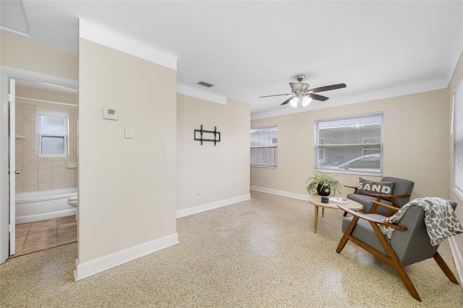 Image 3 of 48 For 1120 45th Street N