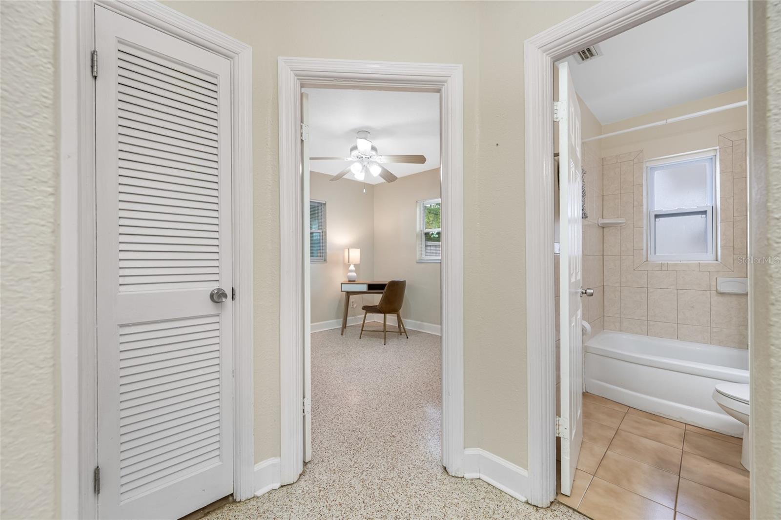 Image 7 of 48 For 1120 45th Street N