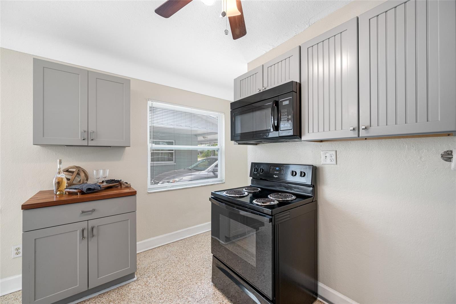 Image 9 of 48 For 1120 45th Street N