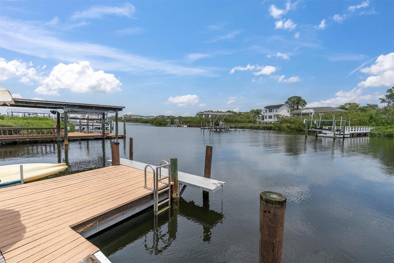 Image 13 of 62 For 633 Soundview Drive