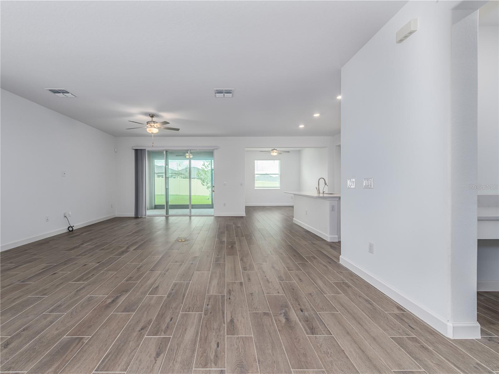 Image 10 of 58 For 10446 Tupper Cay Drive