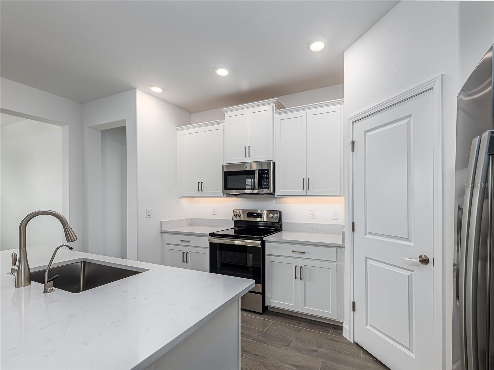 Image 12 of 58 For 10446 Tupper Cay Drive