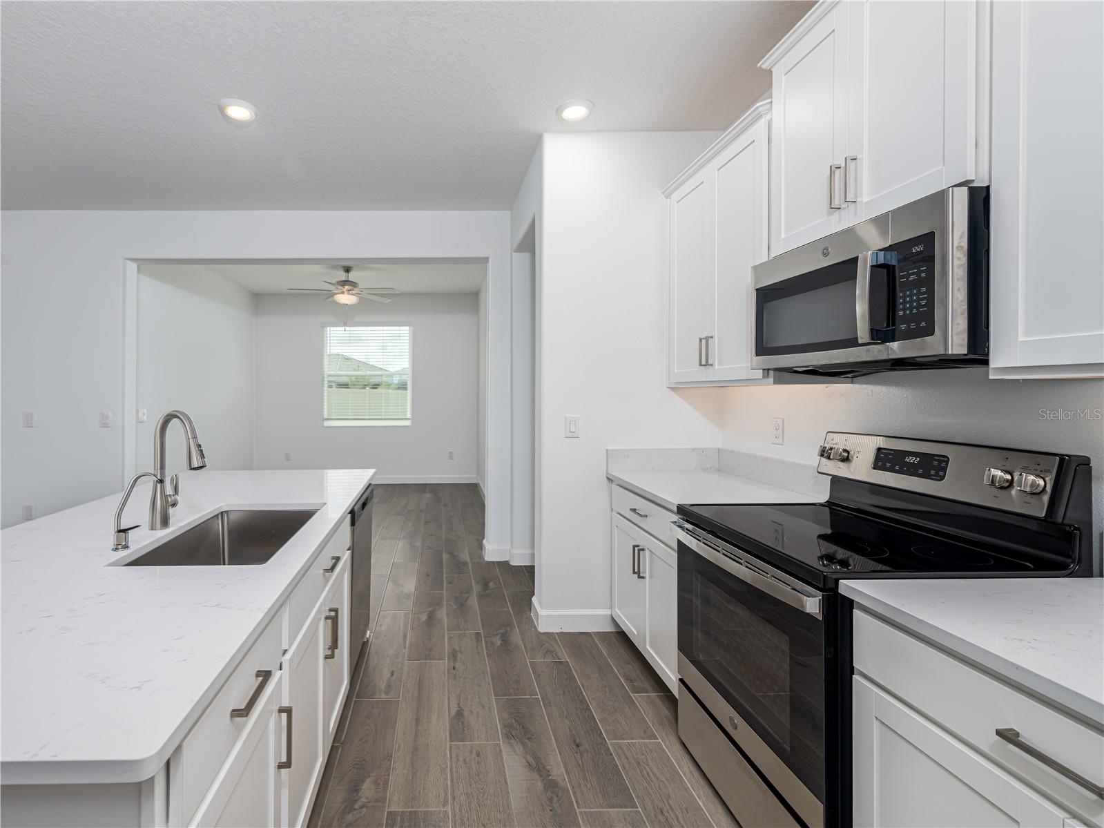 Image 13 of 58 For 10446 Tupper Cay Drive