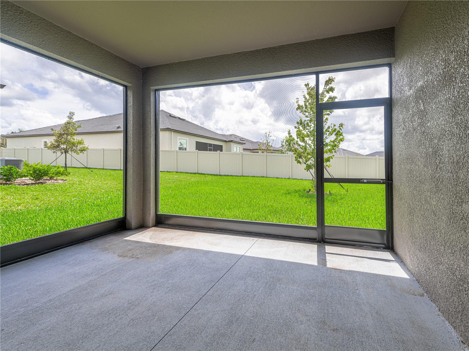 Image 4 of 58 For 10446 Tupper Cay Drive