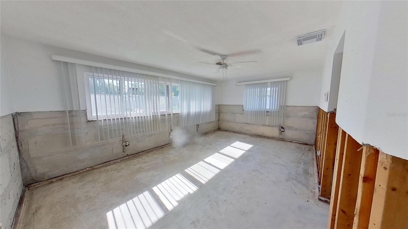Image 36 of 55 For 1311 Sea Gull Drive S
