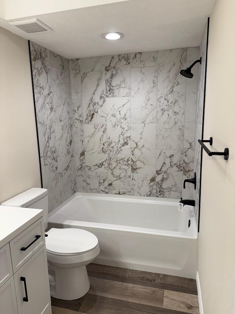 Image 14 of 15 For 4212 Pasadena Circle