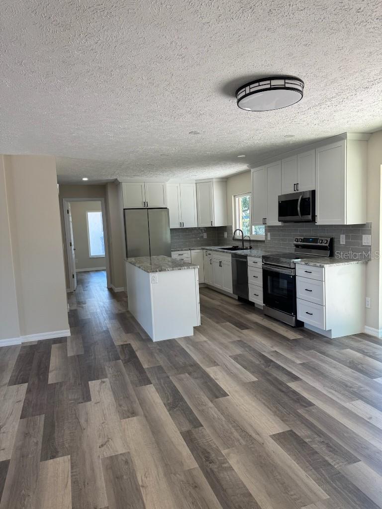 Image 3 of 15 For 4212 Pasadena Circle
