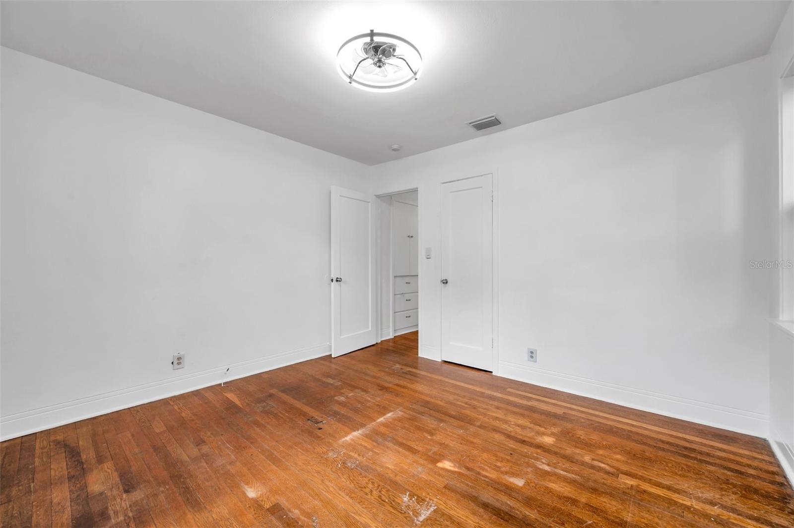 Image 25 of 40 For 1069 21st Avenue N