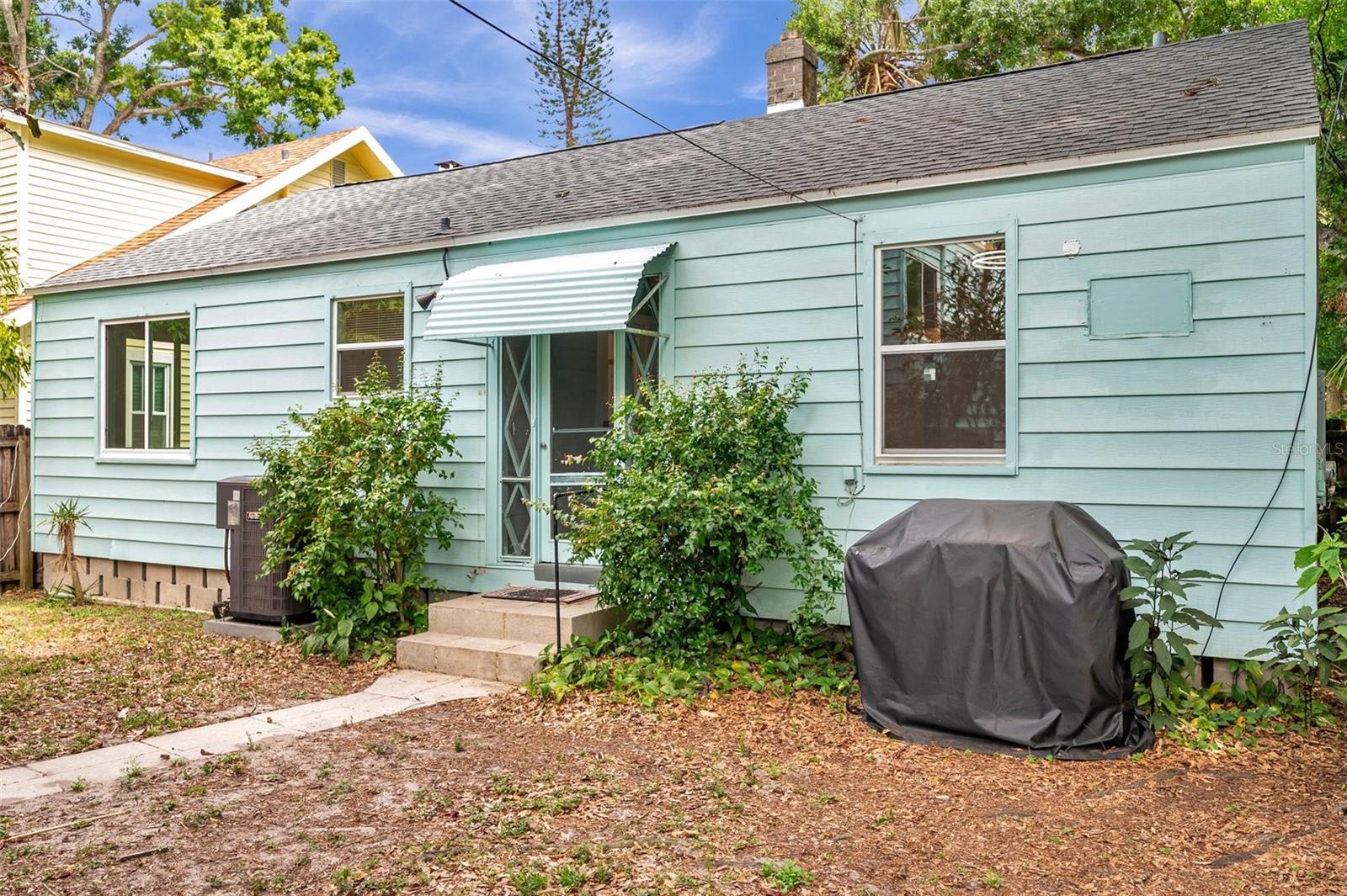Image 31 of 40 For 1069 21st Avenue N