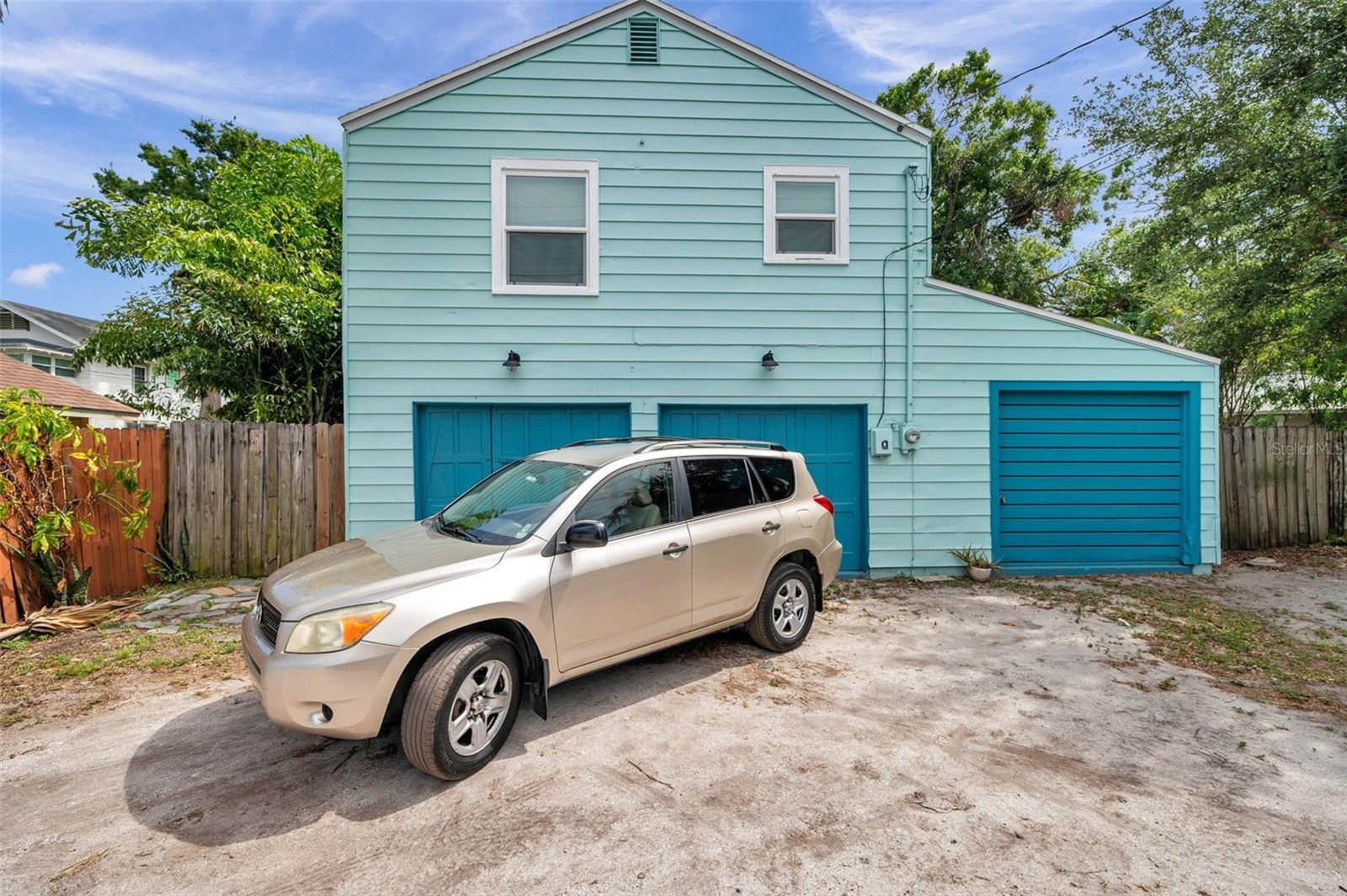 Image 34 of 40 For 1069 21st Avenue N