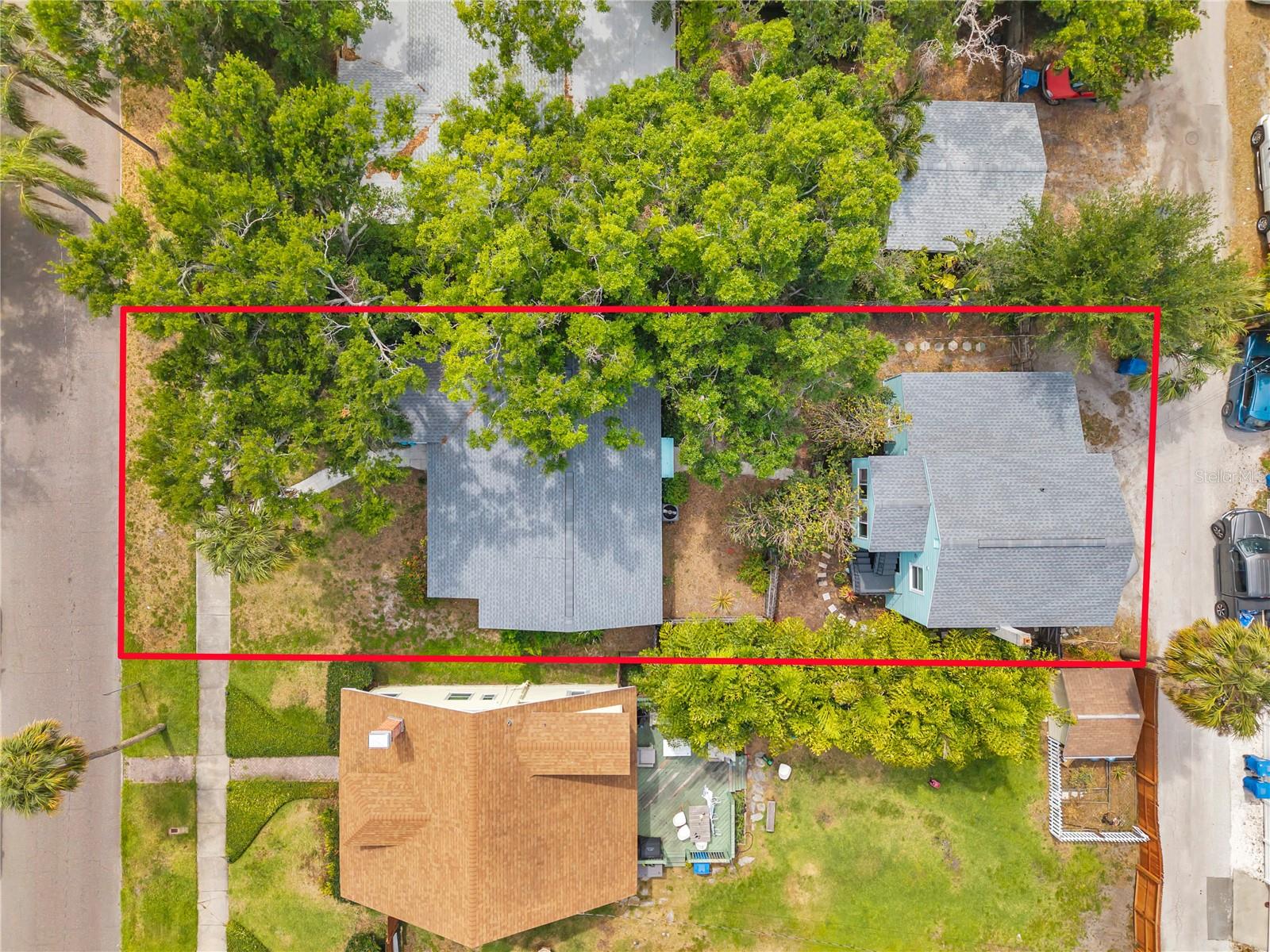 Image 8 of 40 For 1069 21st Avenue N