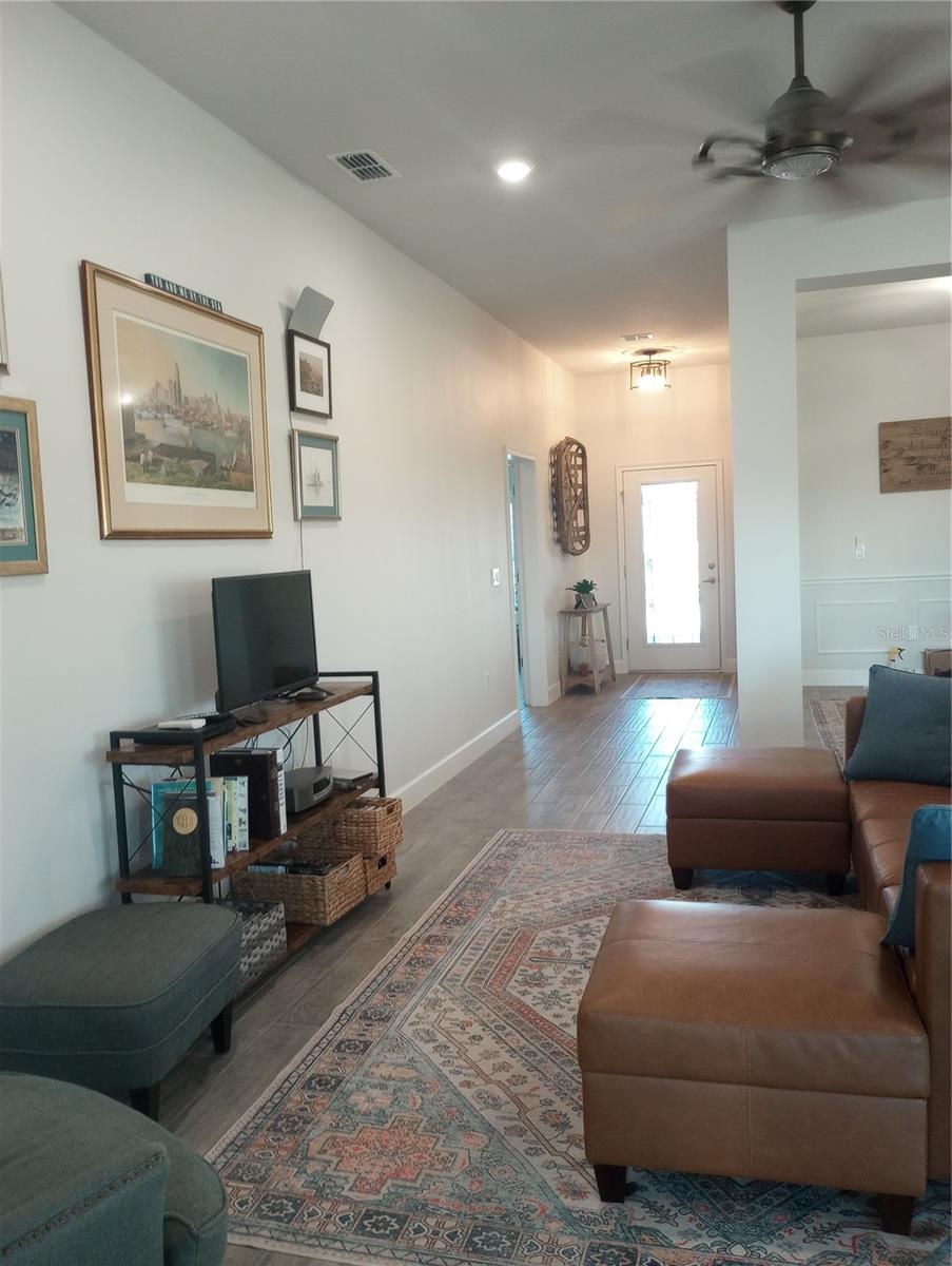 Image 4 of 25 For 4616 Grandview Glen Drive