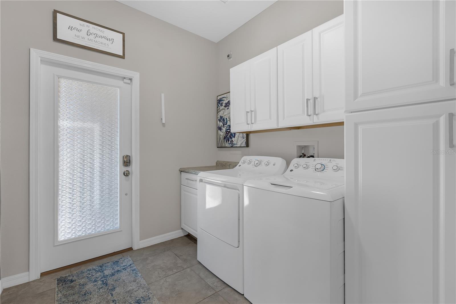 Image 21 of 55 For 4639 Bexley Village Drive