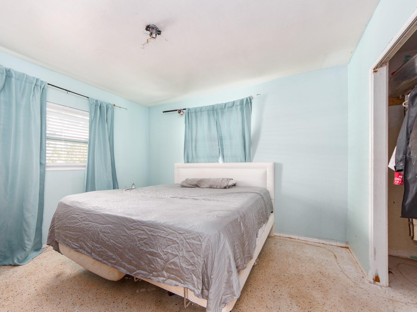 Image 13 of 19 For 11397 122nd Avenue