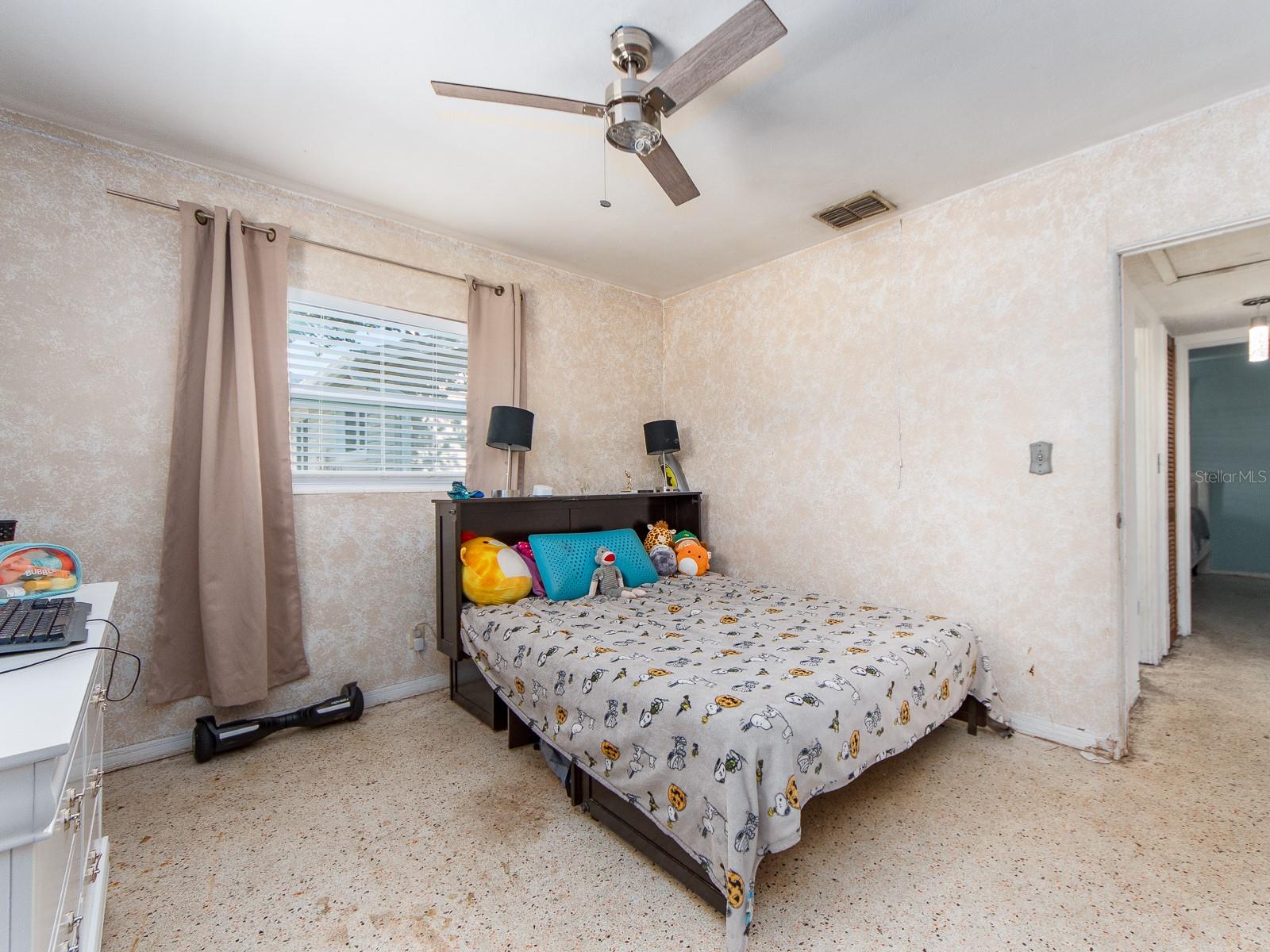 Image 16 of 19 For 11397 122nd Avenue