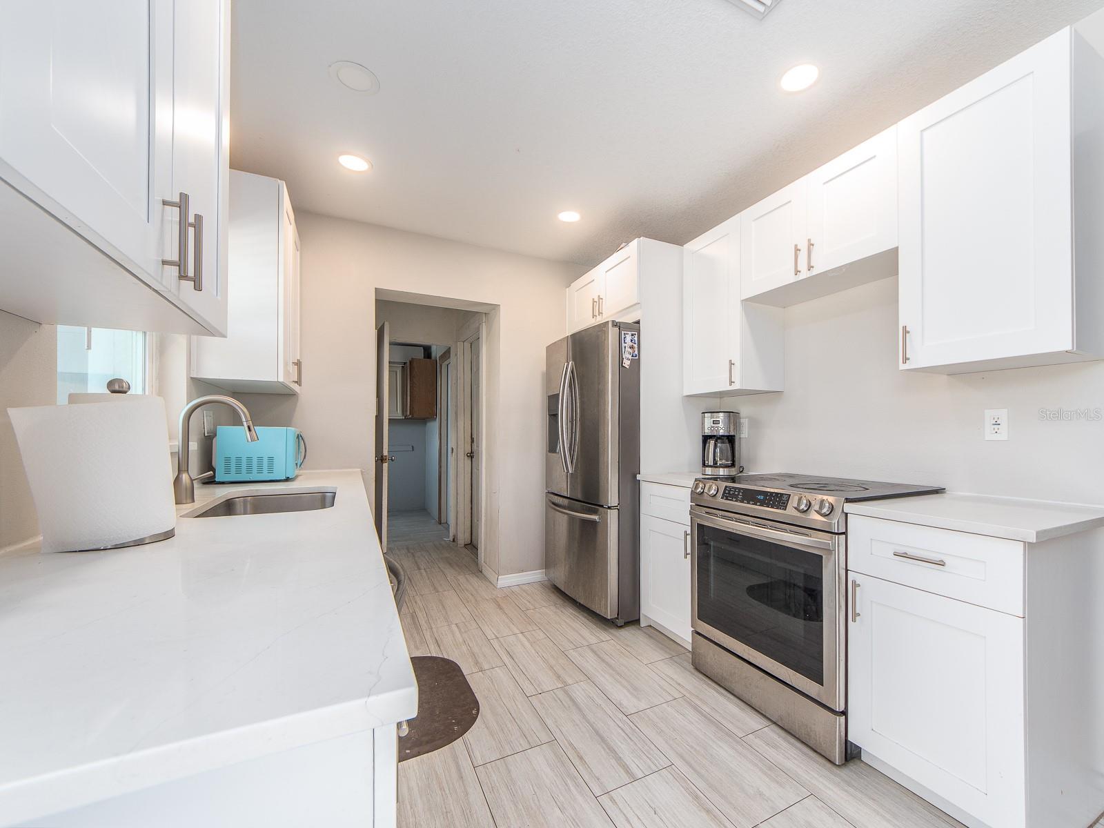 Image 8 of 19 For 11397 122nd Avenue