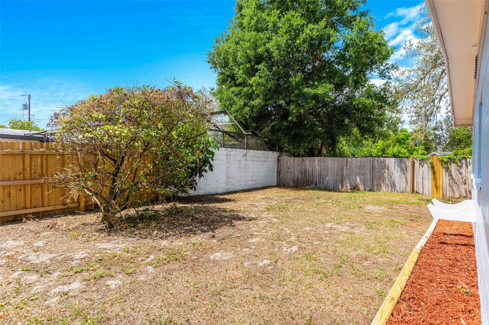 Image 21 of 23 For 1807 Marvy Avenue