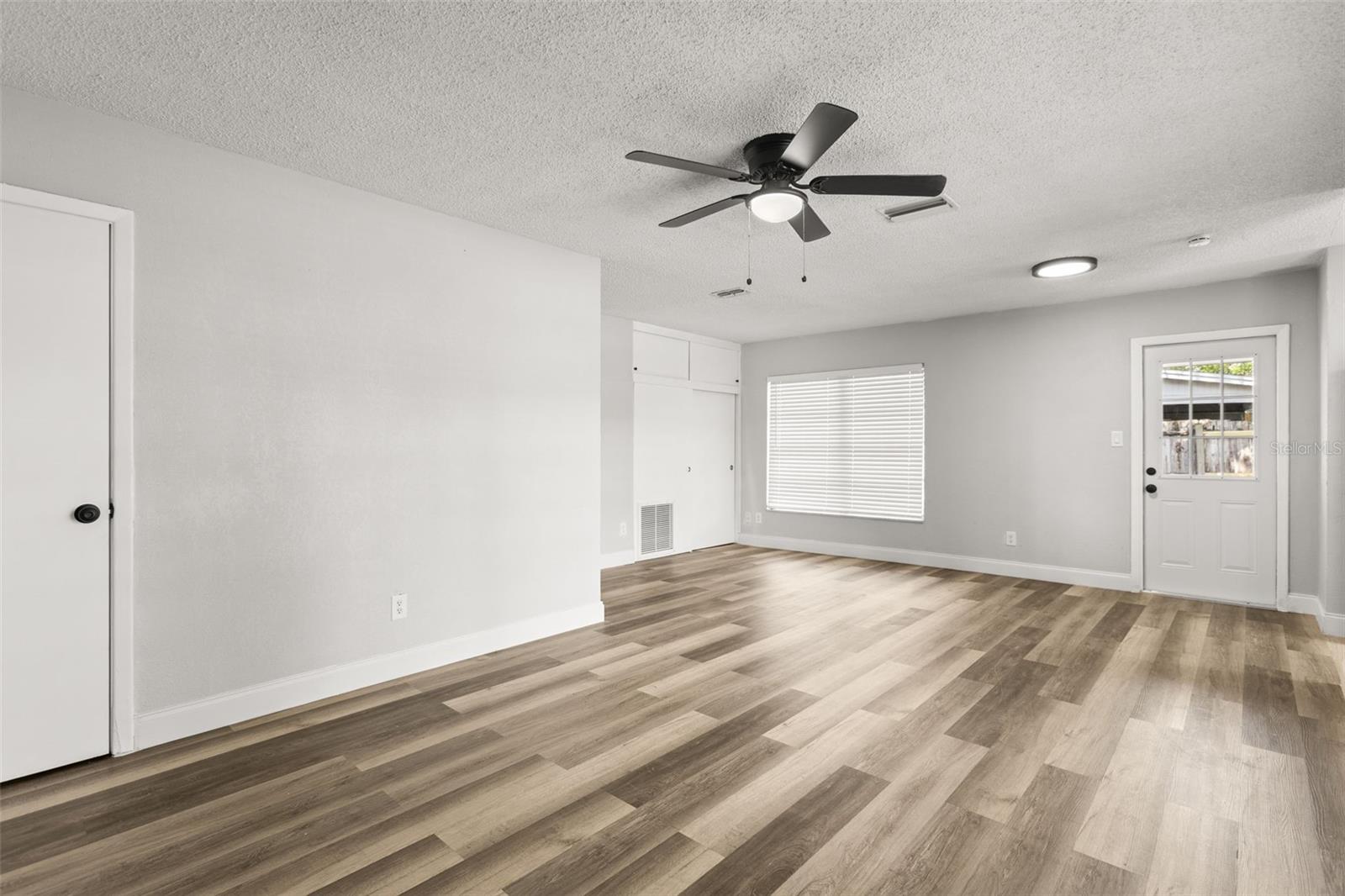 Image 4 of 23 For 1807 Marvy Avenue