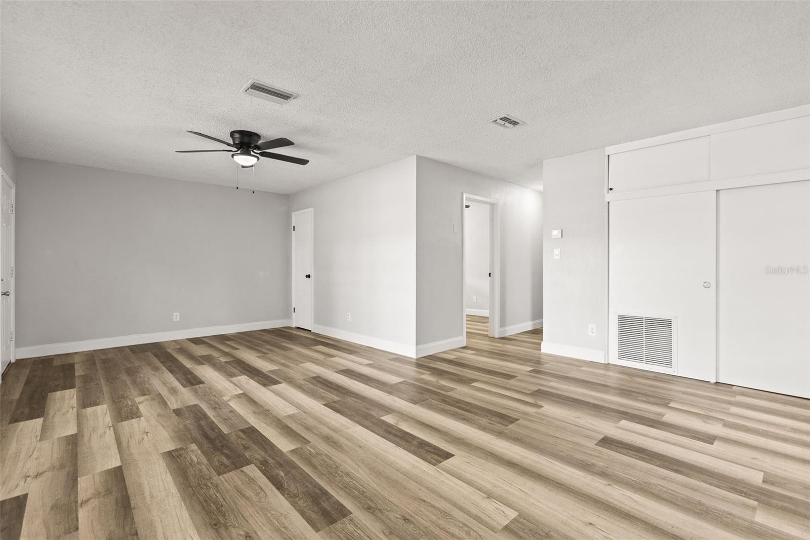 Image 7 of 23 For 1807 Marvy Avenue