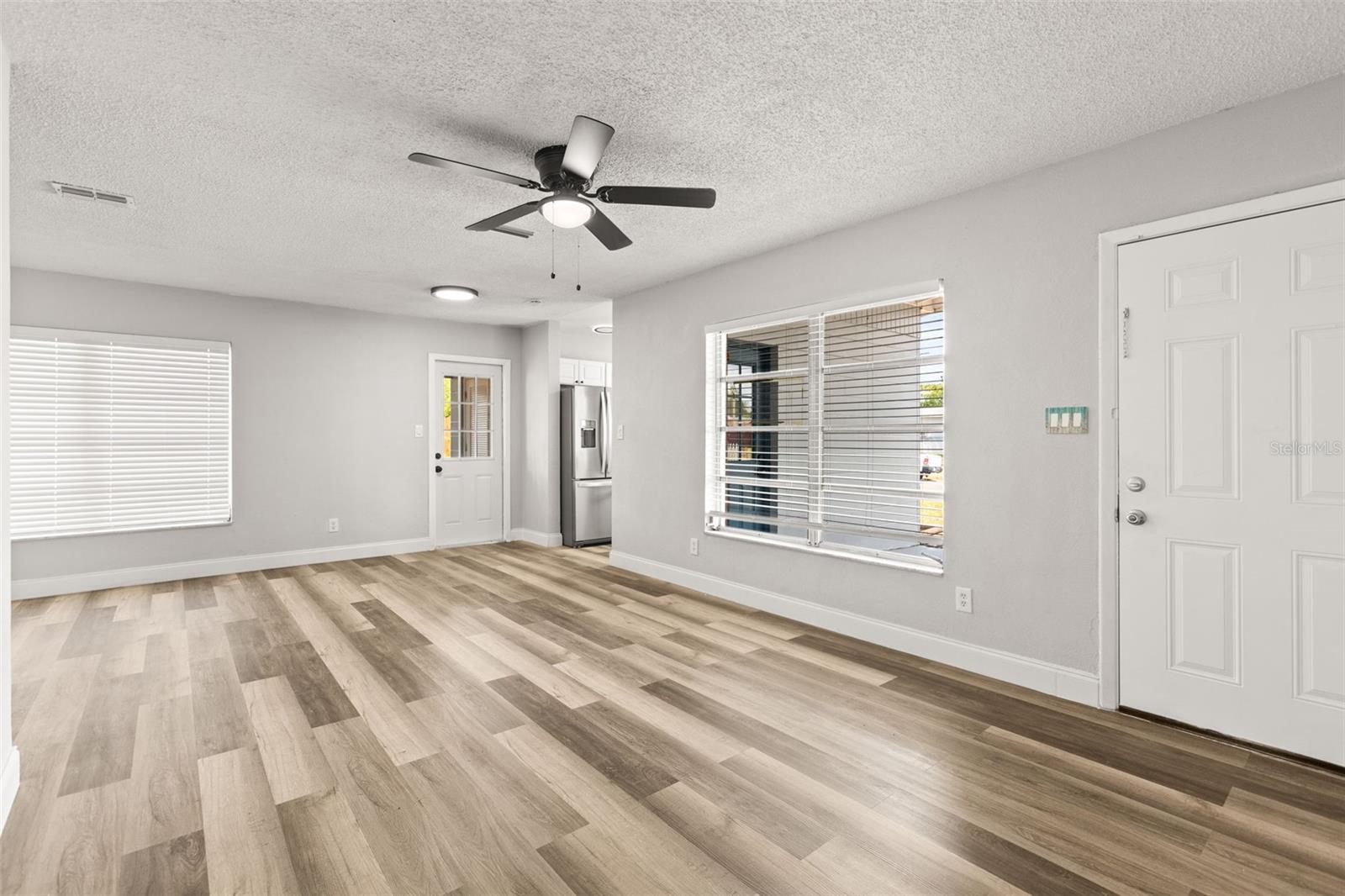 Image 9 of 23 For 1807 Marvy Avenue