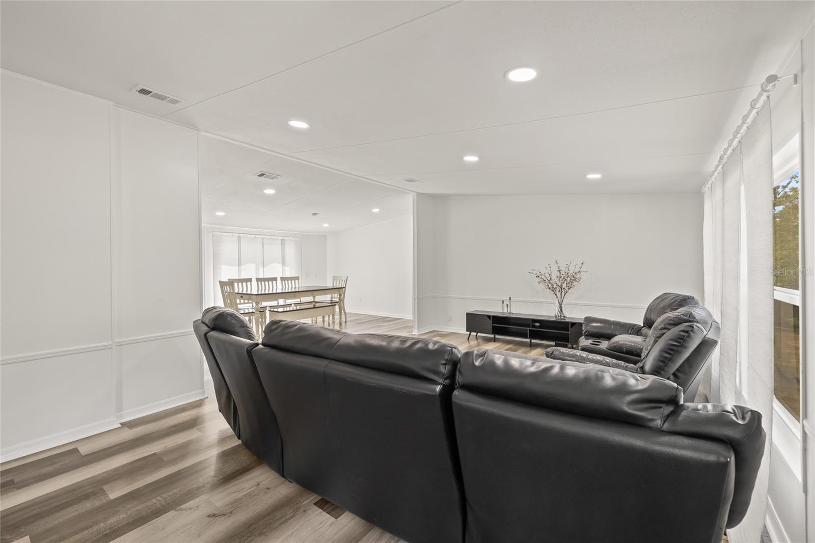 Image 10 of 62 For 4425 Pine Street