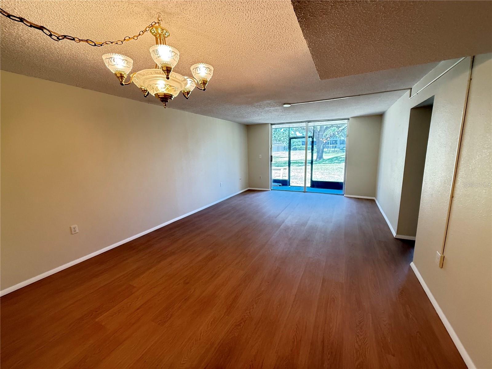 Image 5 of 23 For 107 Caldwell Drive 178m