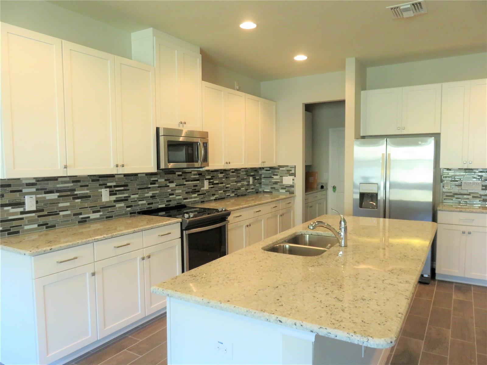 Image 4 of 26 For 18978 Cornuta Street 1611