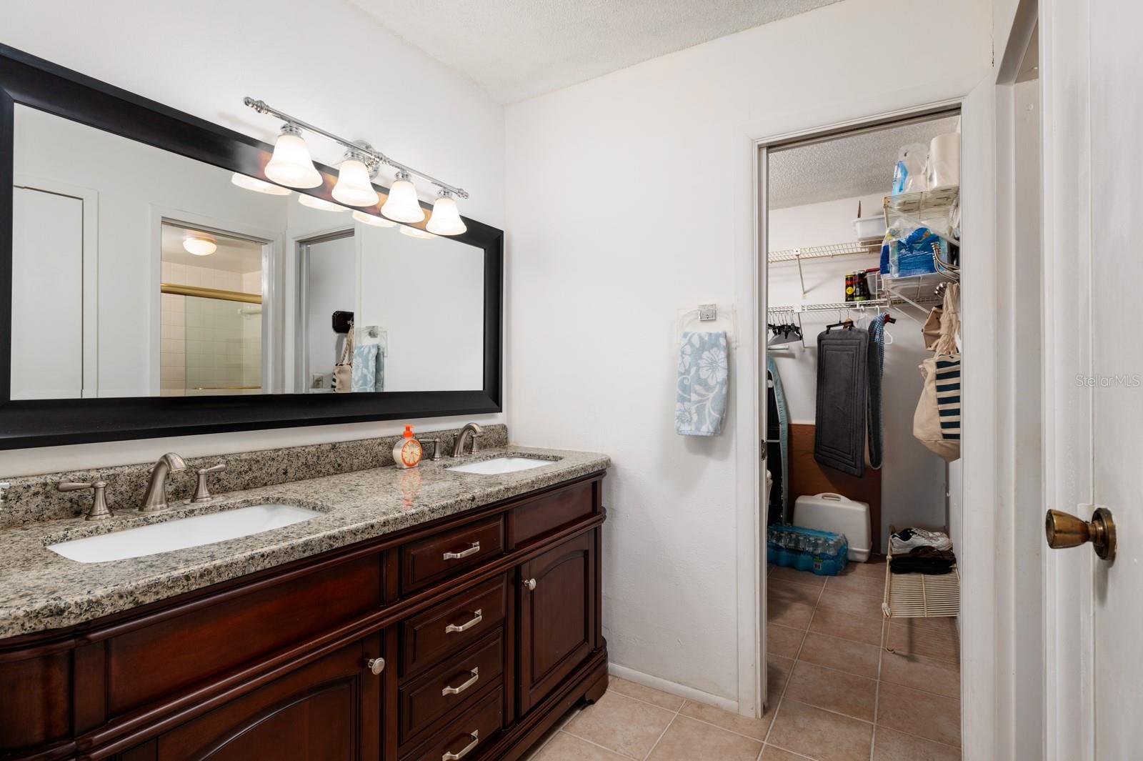Image 18 of 34 For 12300 Vonn Road 9205