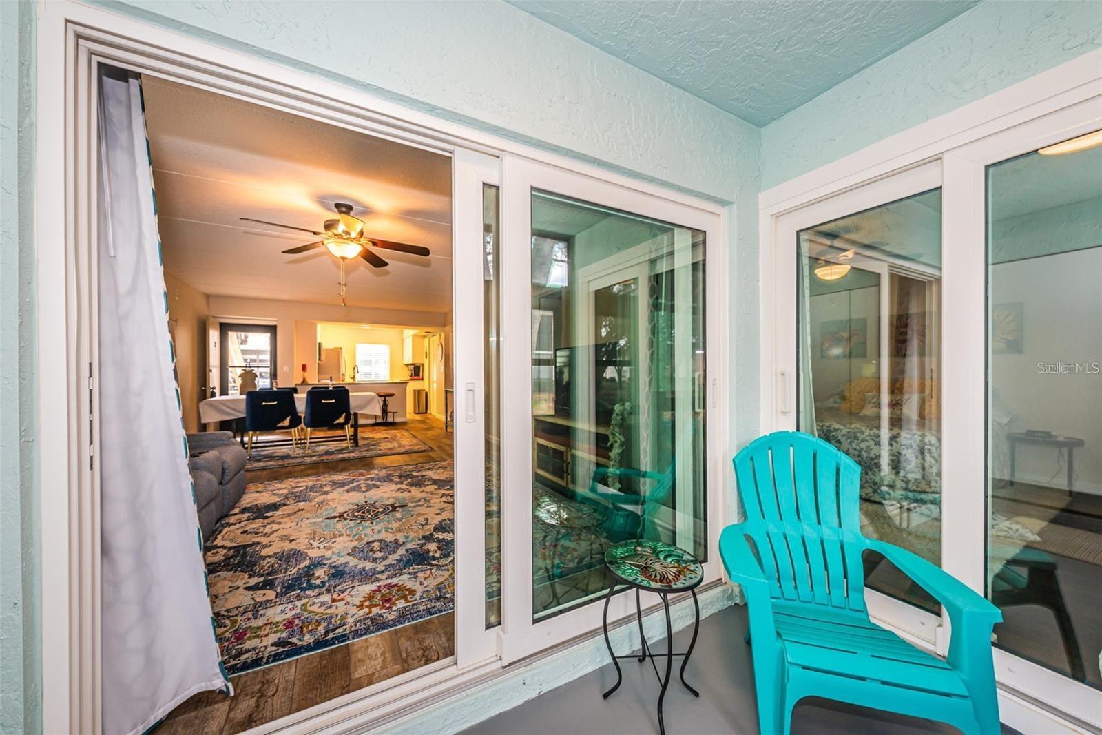 Image 12 of 33 For 217 Palmetto Court 217