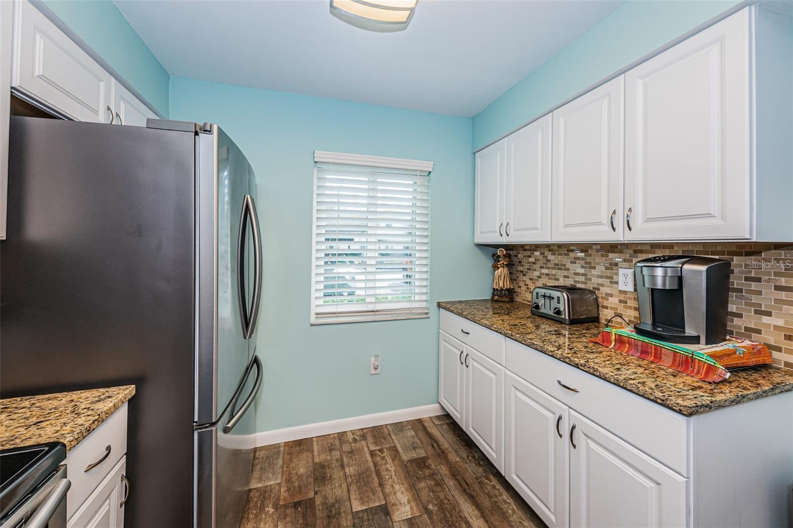 Image 19 of 33 For 217 Palmetto Court 217