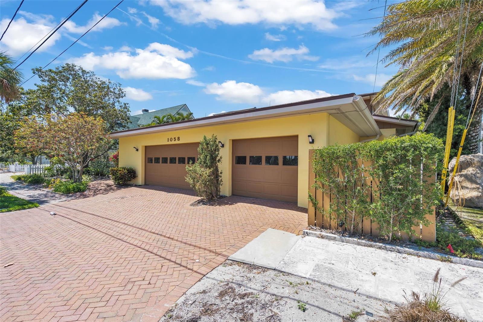 Image 10 of 79 For 1058 Eldorado Avenue