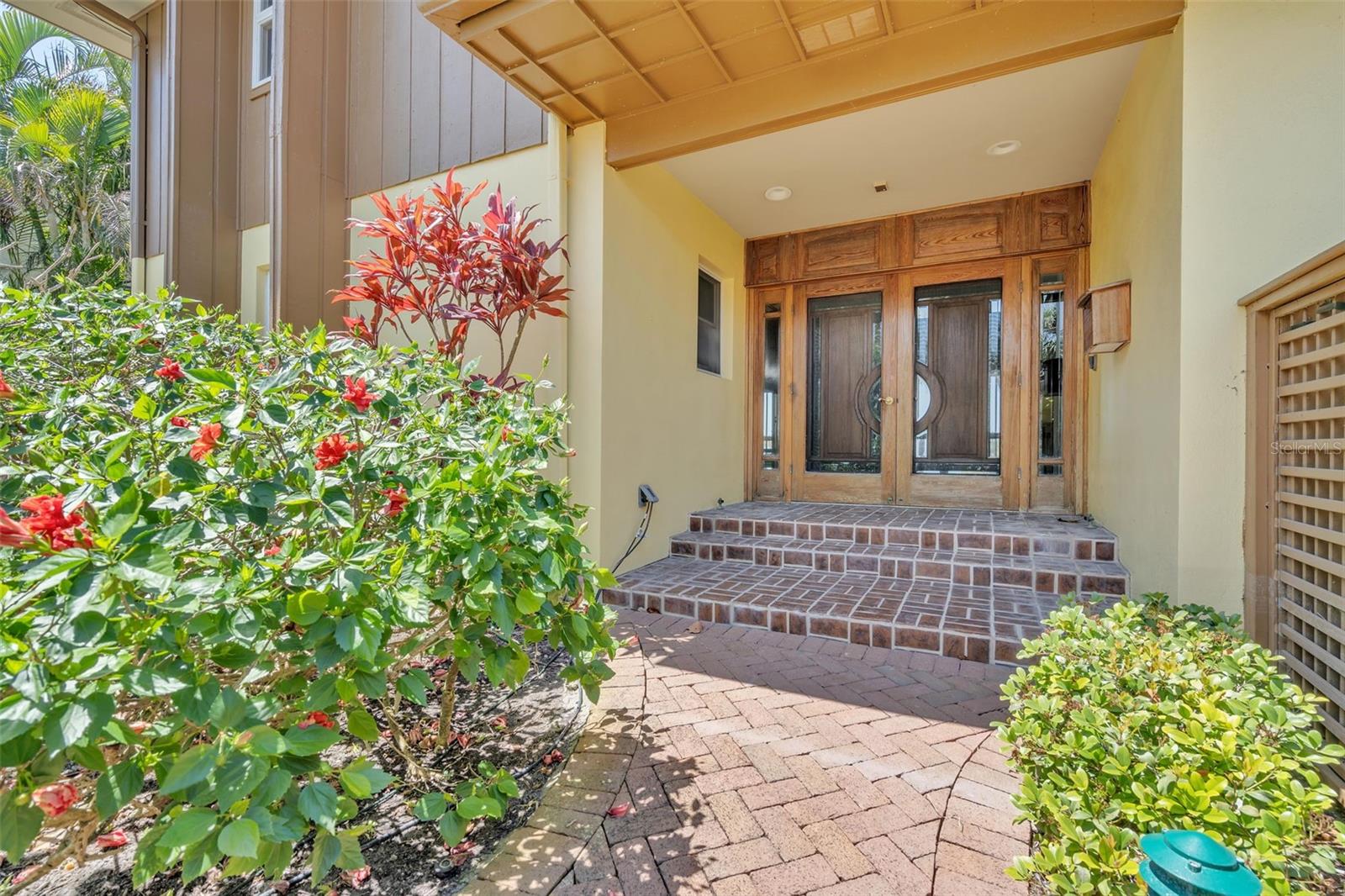 Image 3 of 79 For 1058 Eldorado Avenue