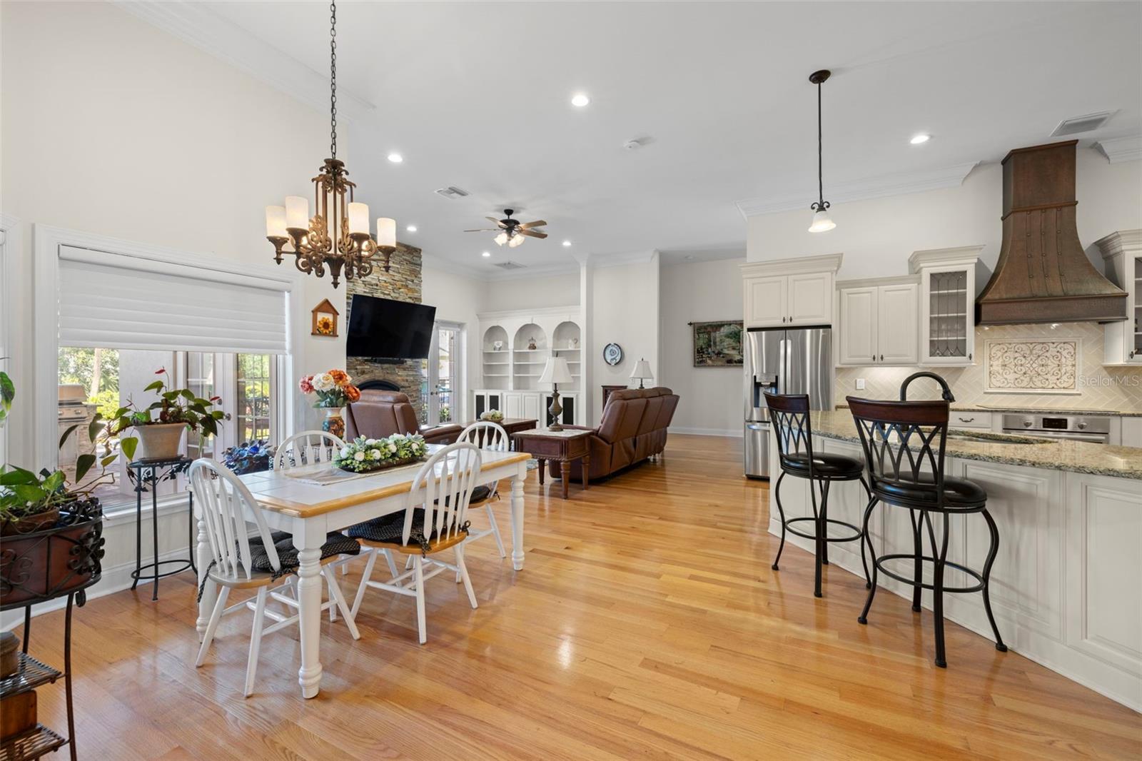 Image 13 of 89 For 2613 Dundee Street