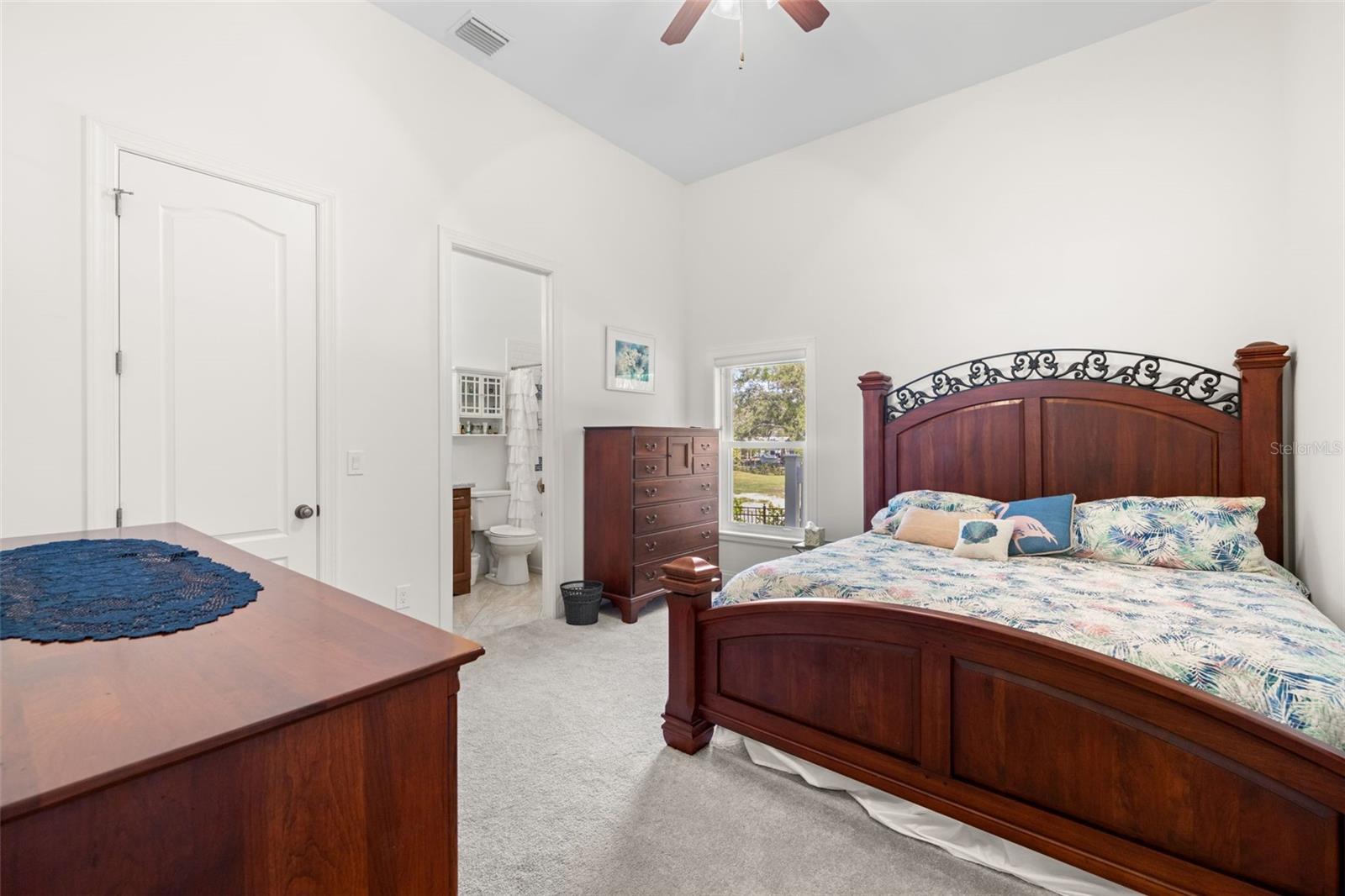 Image 35 of 89 For 2613 Dundee Street