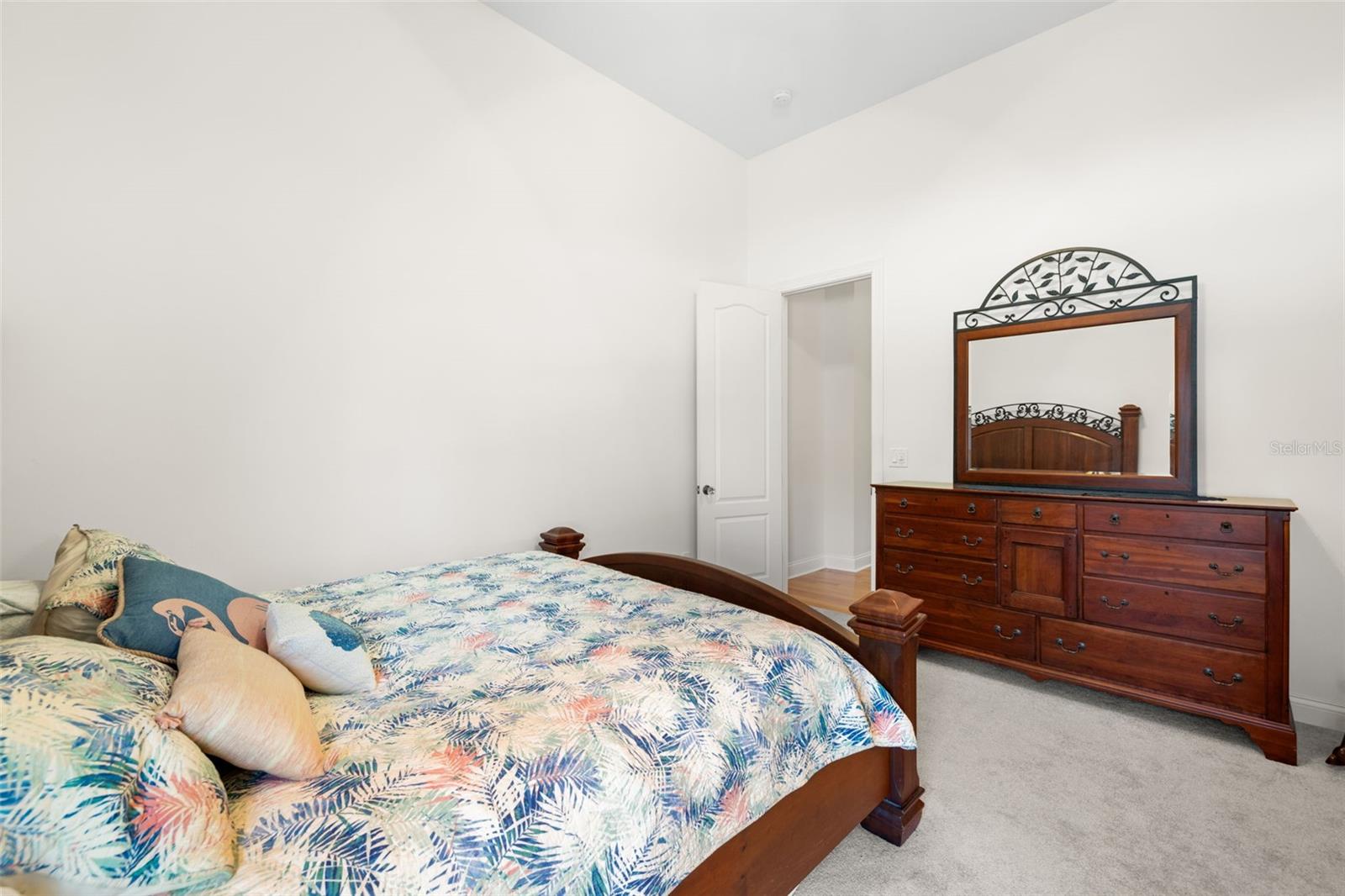 Image 36 of 89 For 2613 Dundee Street