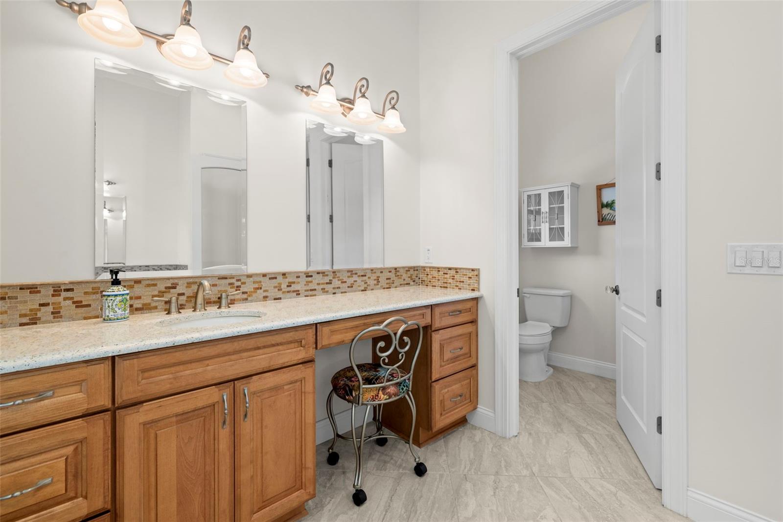 Image 47 of 89 For 2613 Dundee Street