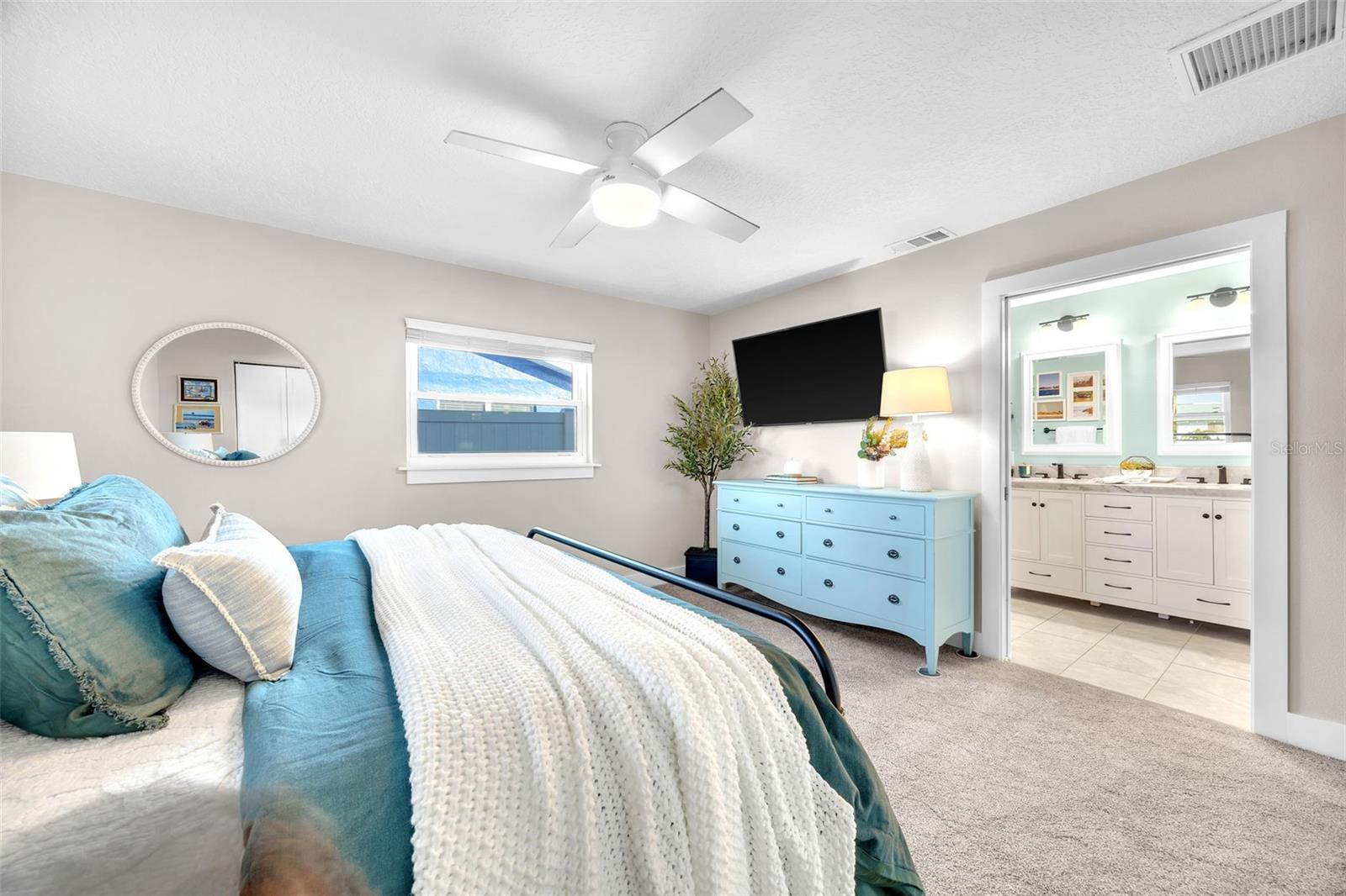Image 41 of 78 For 1015 Spindle Palm Way