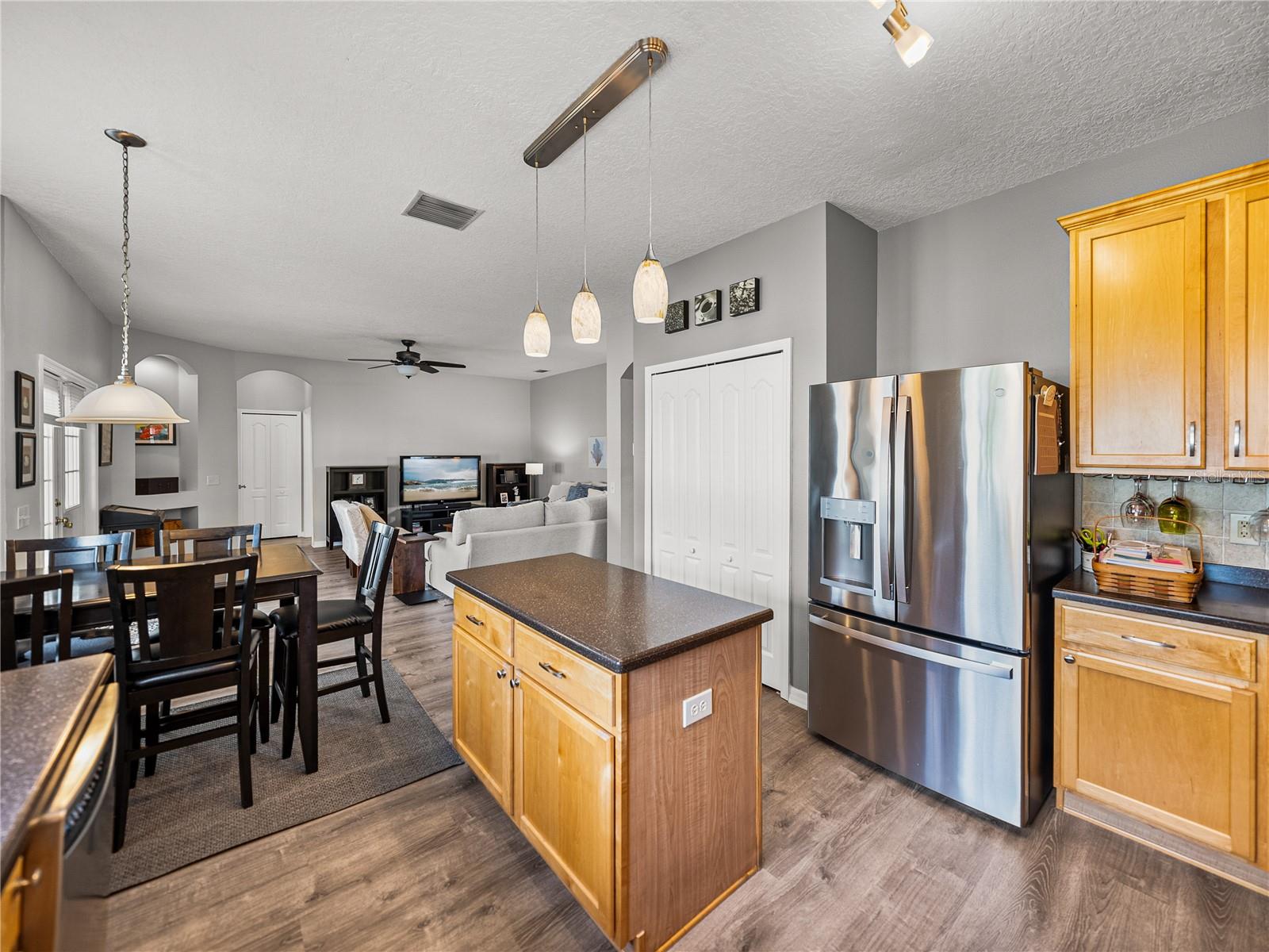 Image 25 of 79 For 27231 Liriope Court