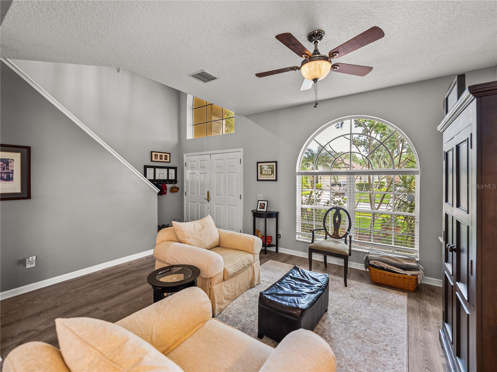Image 9 of 79 For 27231 Liriope Court