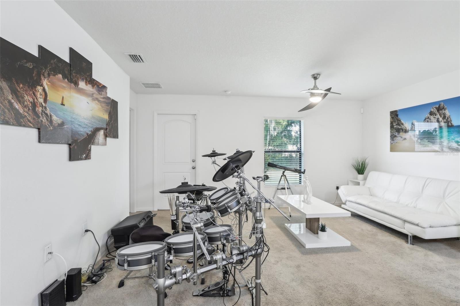 Image 17 of 27 For 26377 Bertram Road