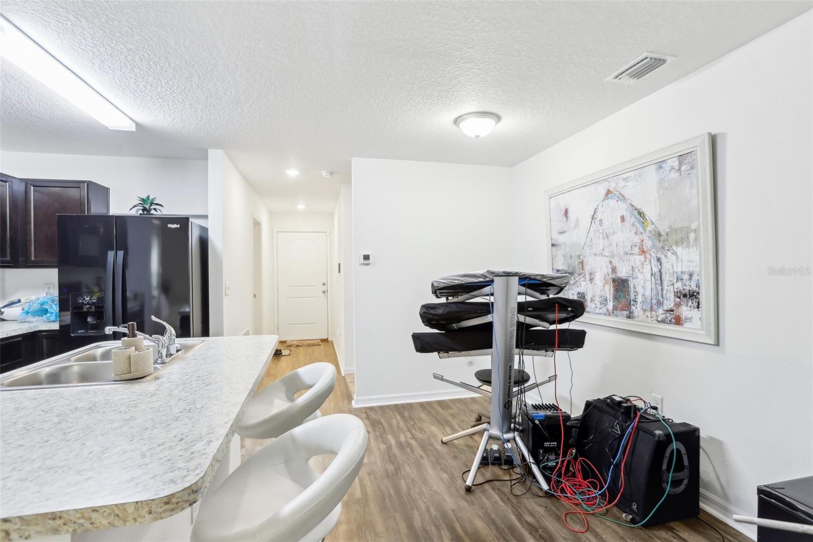 Image 8 of 27 For 26377 Bertram Road