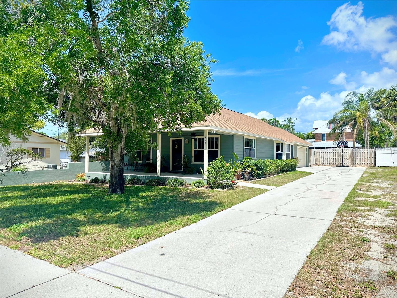 Image 2 of 35 For 425 Orange Street