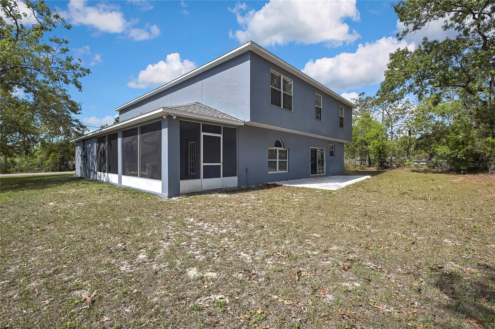 Image 31 of 50 For 11257 Persimmon Avenue