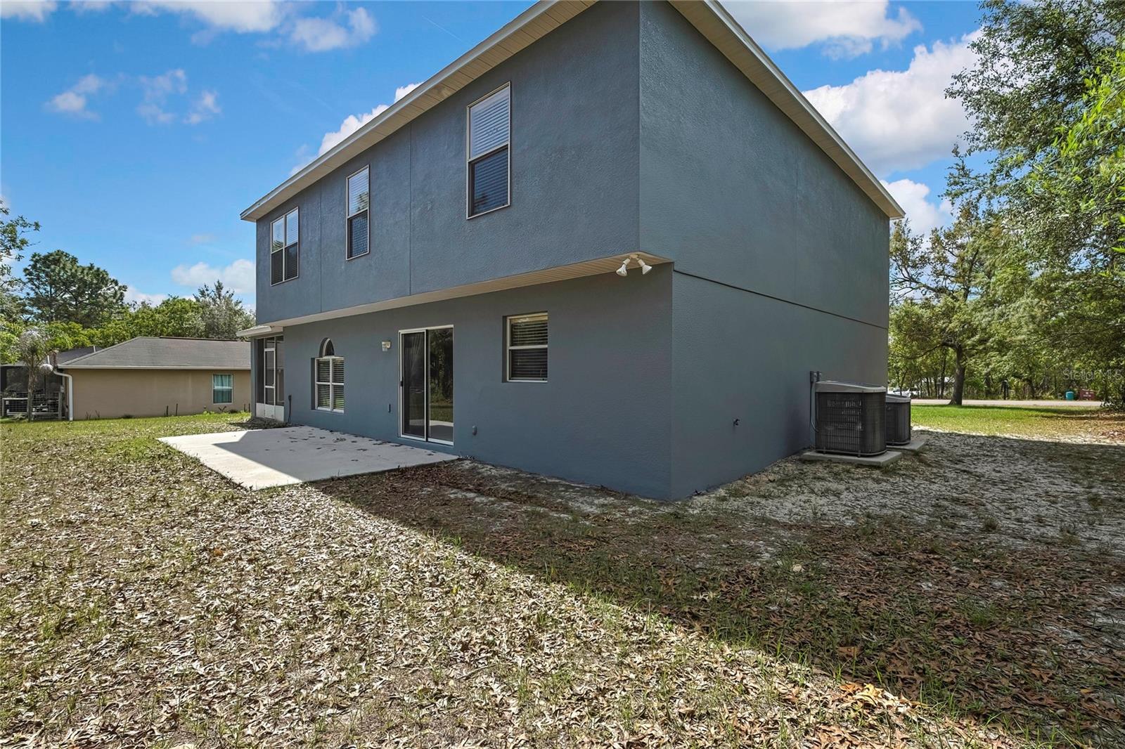 Image 35 of 50 For 11257 Persimmon Avenue